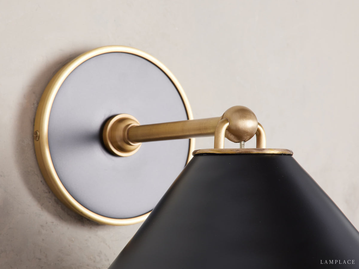 Arno Classic Minimalist Wall Sconce