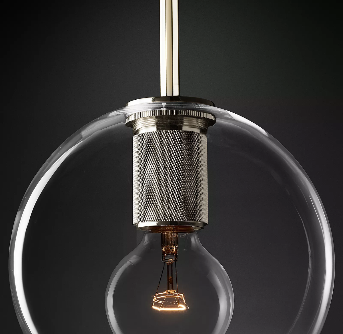 Utilitaire Globe Shade Pendant Light