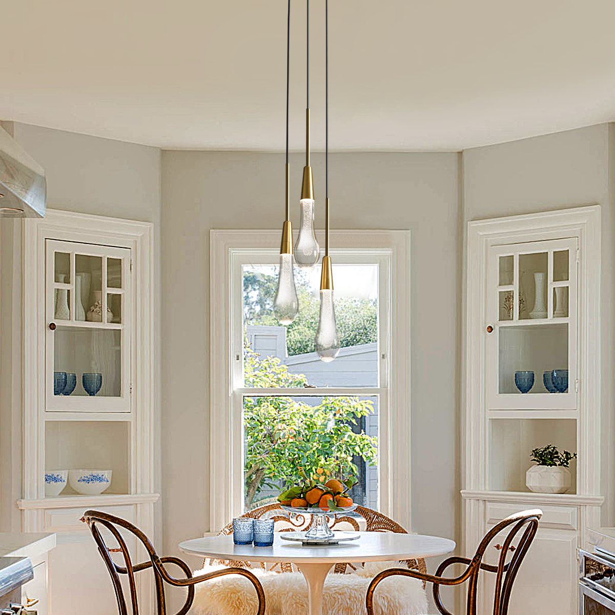 Soltaire Raindrop Glass Cluster Pendant Light