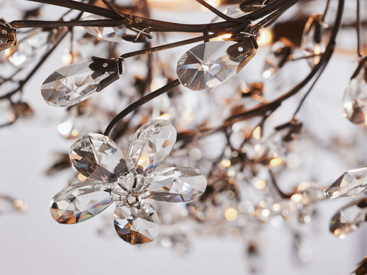 Fiore Sculpted Petals Crown Chandelier