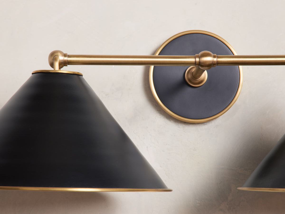 Arno Classic Minimalist Wall Sconce