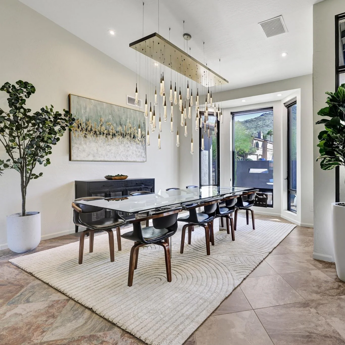 Soltaire Raindrop Glass Linear Chandelier