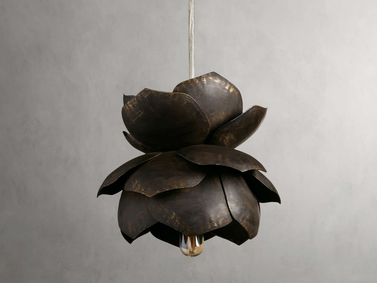 Lorca Bloom Form Pendant Light