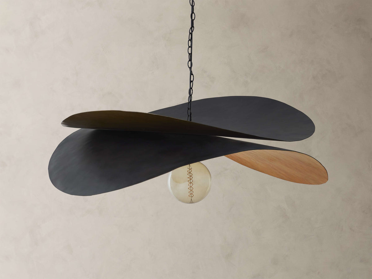 Fria Volumetric Curved Pendant Light