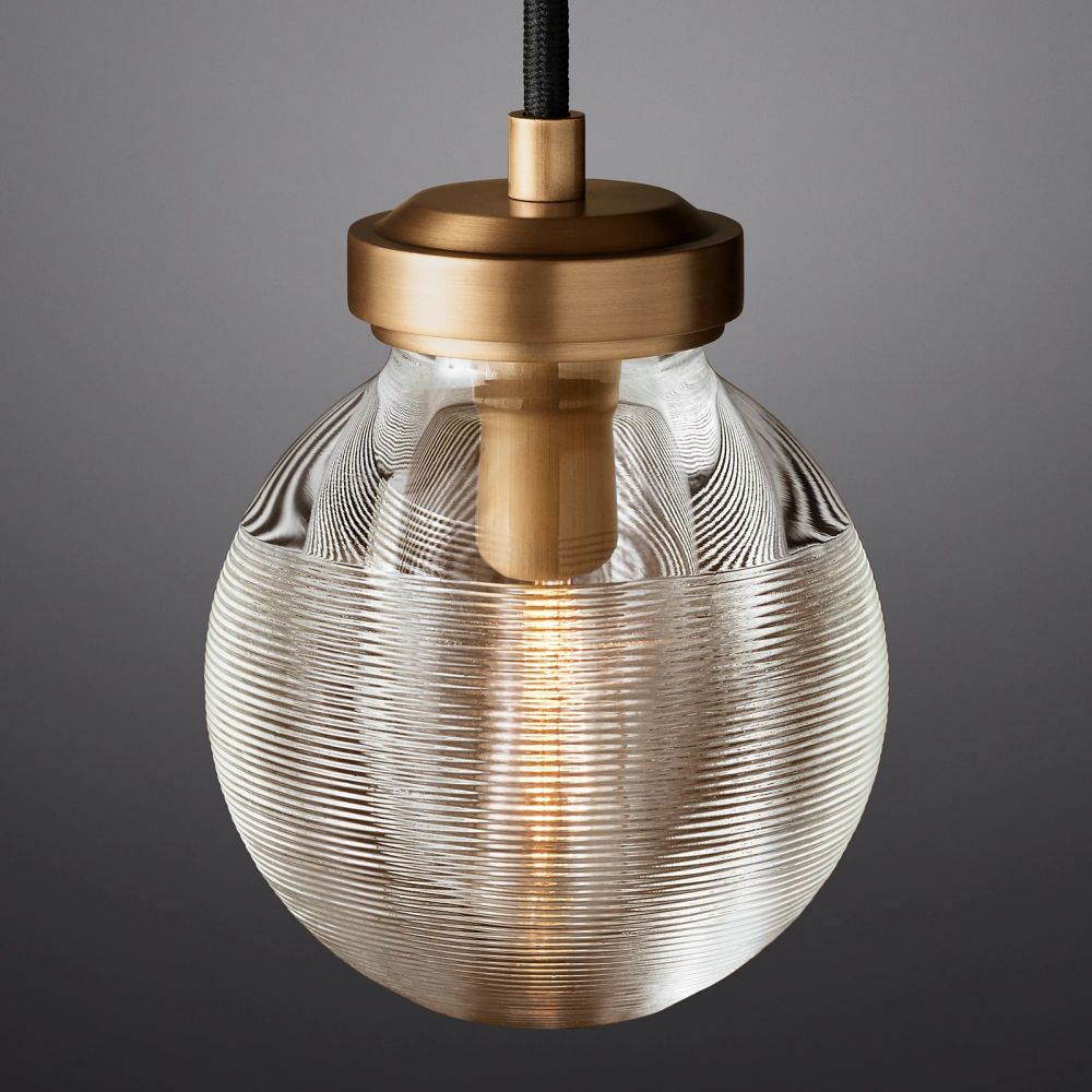 Pearl Carved Inciso Pendant Light